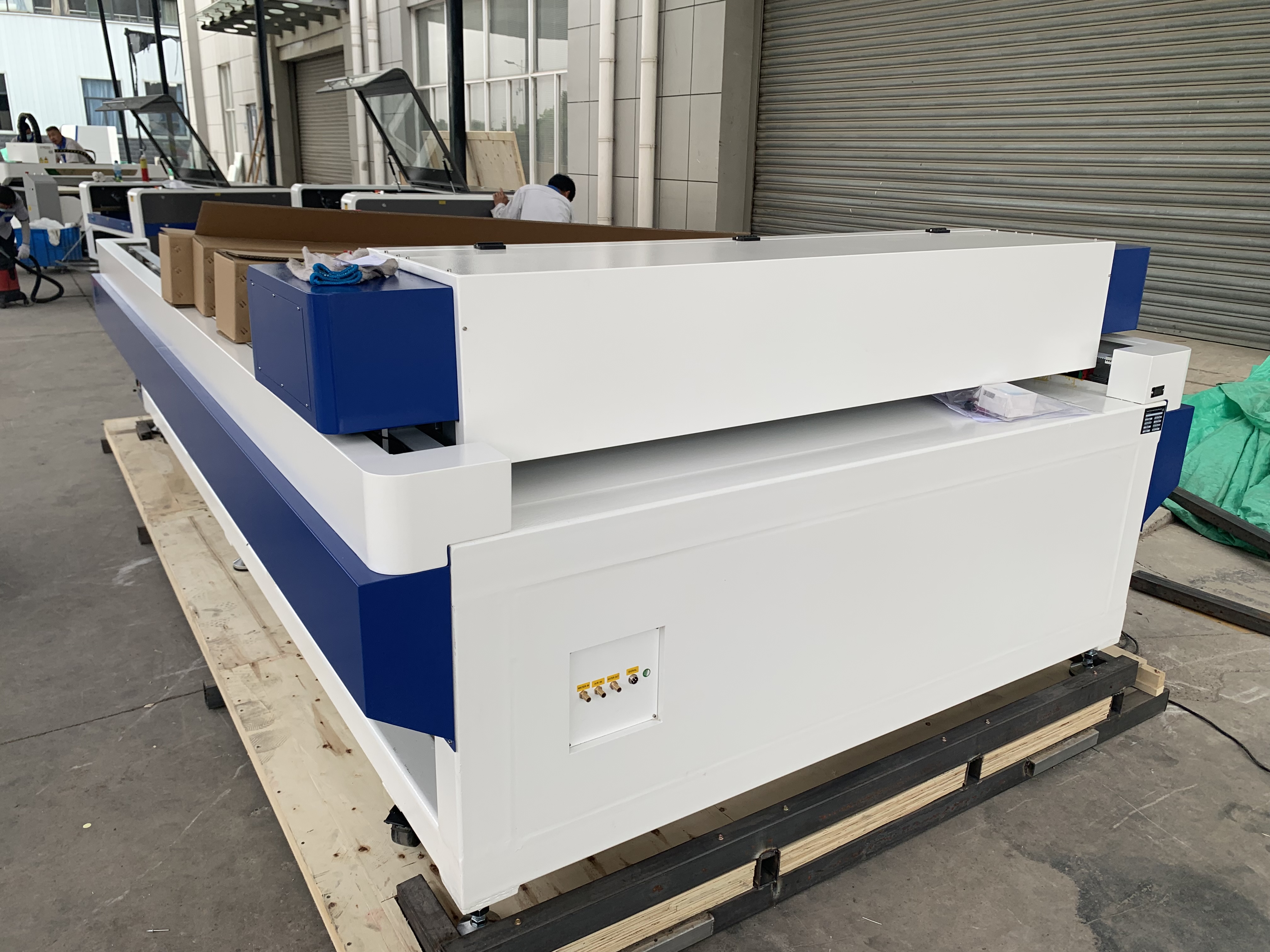 CNC Big Woking Area CO2 Laser Engraving Cutting Machine